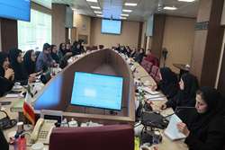 بررسی مسائل و پیشنهادهای بهبود پیاده‌سازی اسناد فرم‌های الکترونیک پرستاری