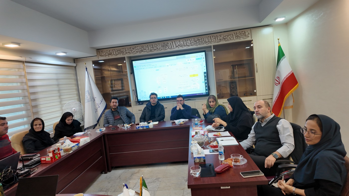 نشست تخصصی بررسی راهکارهای ارتقای سامانه HIS و پروژه‌های توسعه‌ای در بیمارستان‌های تابعه دانشگاه علوم پزشکی تهران